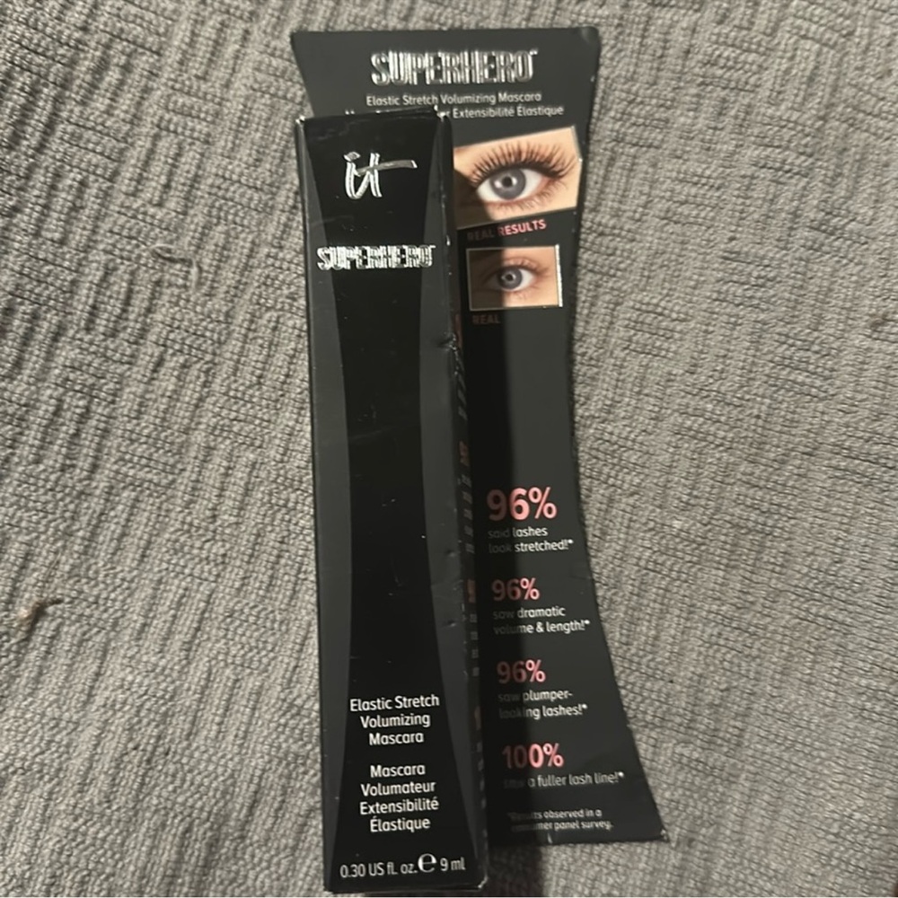 IT Cosmetics Black Superhero Mascara Volumizing Lengthening